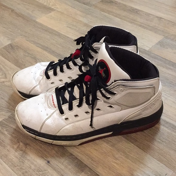 Air Jordan Ol’ School B&W Basketball Shoes - Picture 2 of 4